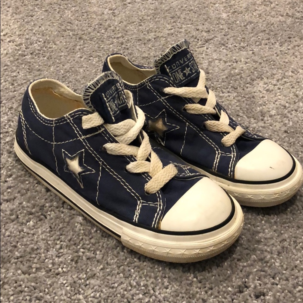 Kids blue converse size 9